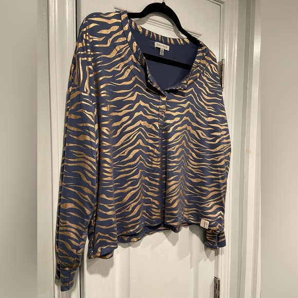 Thalia Sodi Size L Blue Copper Metallic Zebra Print Popover Henley Top Very Soft - Picture 4 of 11